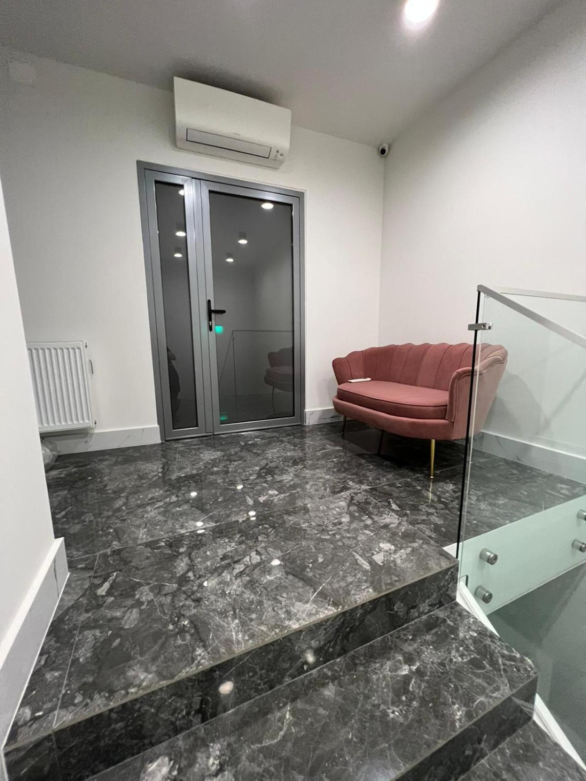 Arcgroup Medical Apartamento Oradea Exterior foto